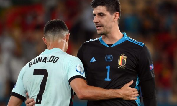 Ronaldo iu ankua portierit belg: Ishit me fat, topi nuk donte të hynte në portë
