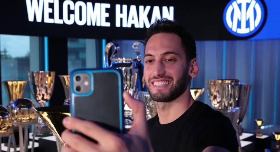 Calhanoglu: Erdha tek Interi për titullin, preferoj një asist përpara golit