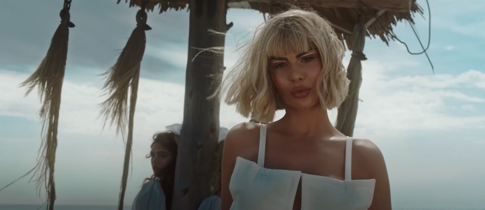Luana Vjollca publikon me videoklip këngën “1 mijë vjet”