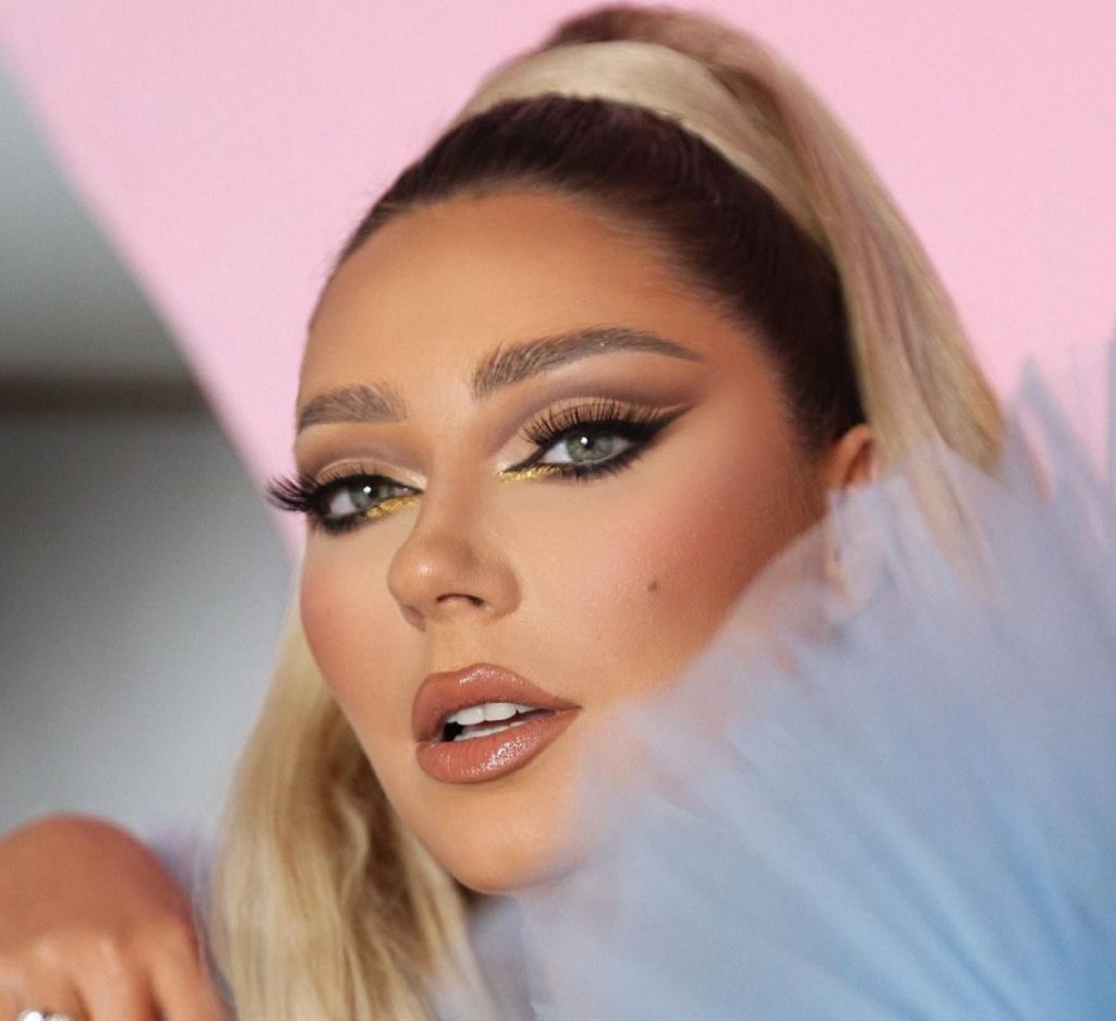 Ronela Hajati ndan imazhe me dukje tërheqëse nga prapaskenat e klipit të ri muzikor