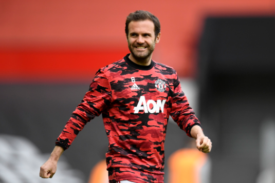 Juan Mata vazhdon kontratën me Manchester Unitedin