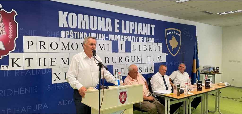 Promovohet libri “Kthem në burgun tim” me autor Xhevat Shyqeri Berisha