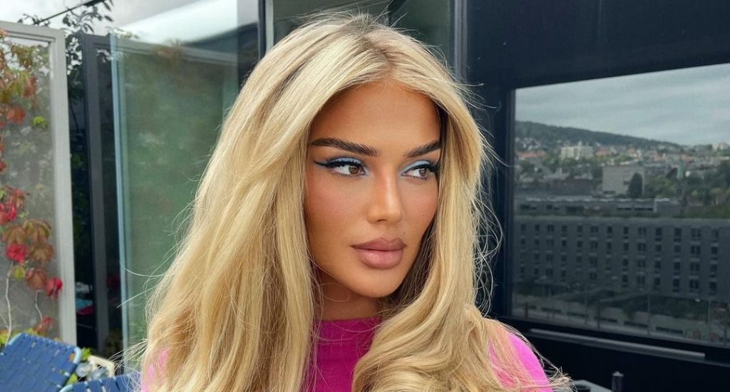 Loredana krahasohet me ‘kukulla’, sjell foto me grimin unik blu