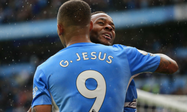 Man City e demolon Norwichin