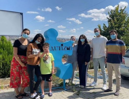 Dafina e hap zemrën, të ardhurat e albumit të saj do t’i dedikohen rasteve sociale në shoqatën Autizmi