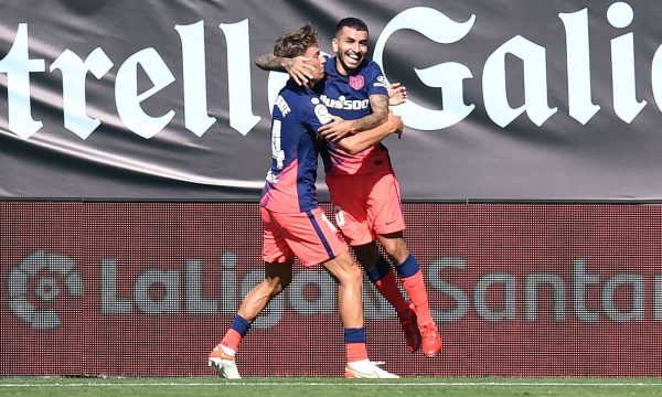 Kampionët e Spanjës e nisin me fitore të ngushtë sezonin e ri