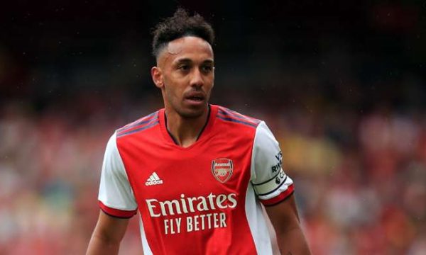 Arsenali konfirmon se Aubameyang dhe Lacazette janë pozitiv me Covid-19