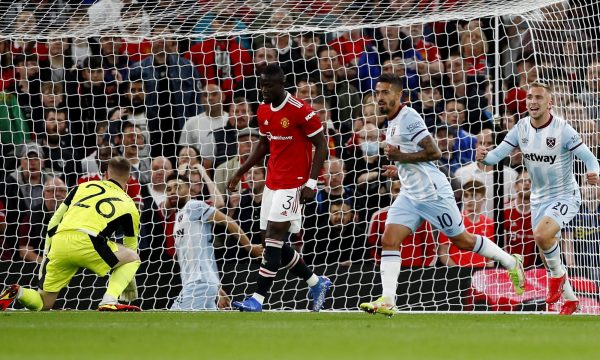 Eliminohet Man United, Arsenali kalon tutje