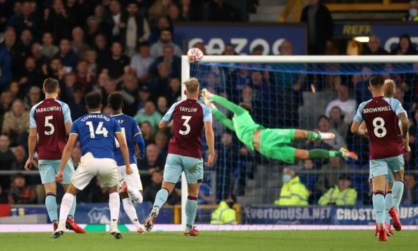 Dramë në “Goodison Park”, Evertoni bën përmbysje spektakolare