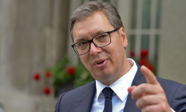 Lëvizja e fundit e Vuçiqit pas urdhërit të Putinit për Ukrainën