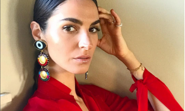Emina Çunmulaj i organizon festë speciale lindjes së djalit