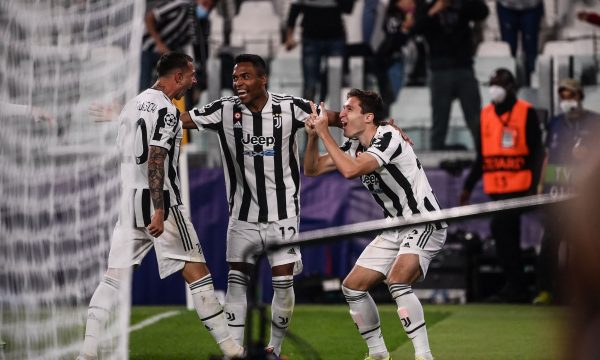 Juve e fiton derbin me Chelsean