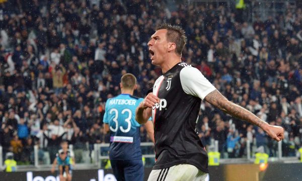 Juventusi falënderon Mandzukicin për kontributin në skuadër