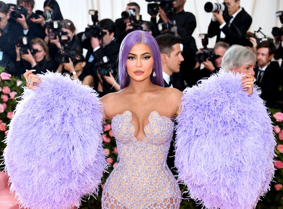 Zbulohet arsyeja se përse Kylie Jenner nuk mori pjesë në “Met Gala” këtë vit