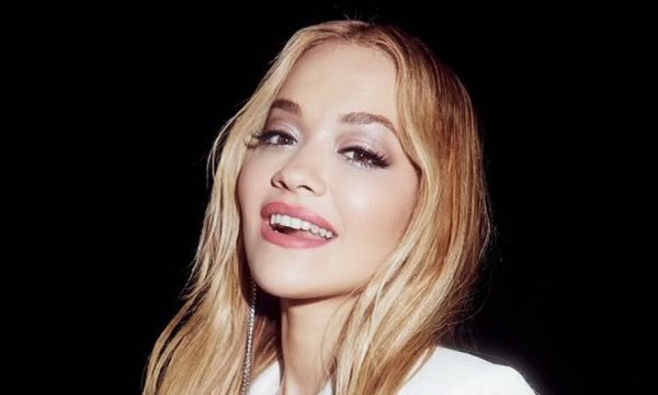Fejohet Rita Ora?