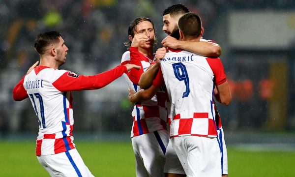 Kroacia barazon dhe humb vendin e parë në grup