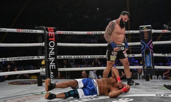 Luftëtari i MMA vdes pas nokautit brutal