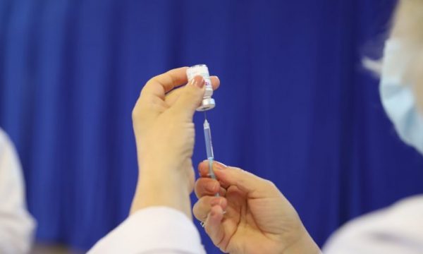 10 mijë e 381 vaksina administrohen në 24 orët e fundit në Kosovë