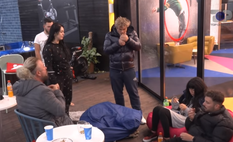 Fifi kërkon falje pas debatit të ashpër por Semi nuk reagon