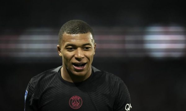 Mbappe ia bën “shah-mat” Real Madridit: “Po flasim më PSG-në, gjithçka po shkon mirë!”
