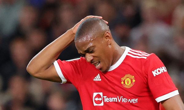 Manchester United e nxjerr në shitje Anthony Martialin