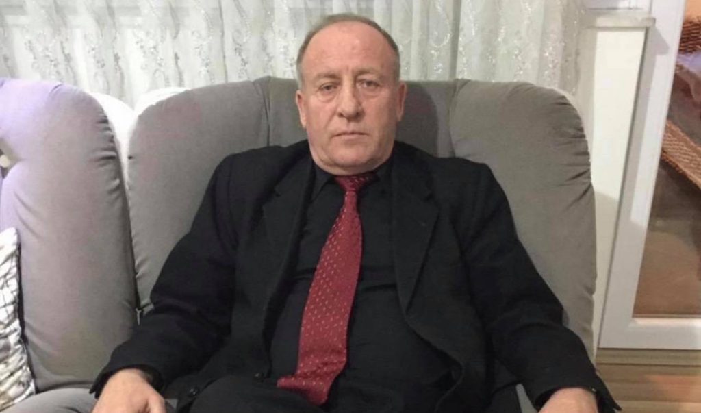 Vdes zyrtari Komunës së Lipjanit, Sami Drenica, Imri Ahmeti ngushëllon familjen