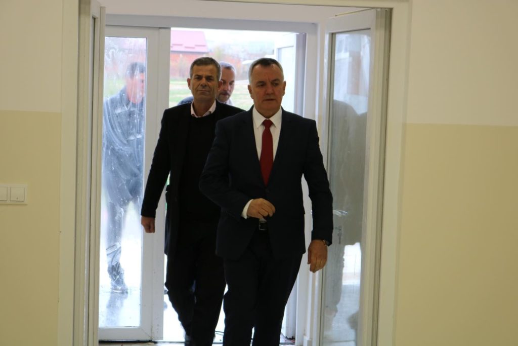 Imri Ahmeti vizitoi objektin e çerdhes në fshatin Gadime
