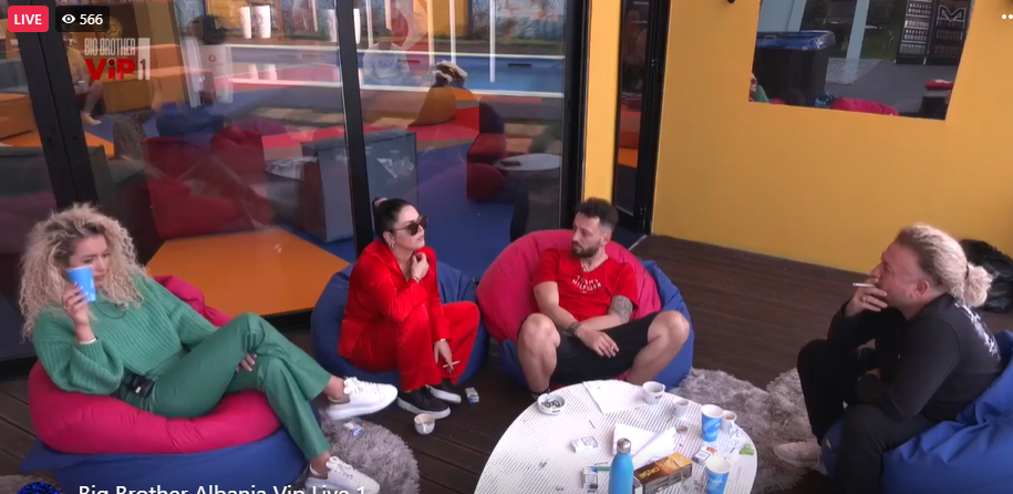 “Nuk je këtu në Përputhen”, Fifi flet me Antonelën