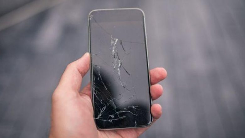 Nuk do të ketë më ekrane telefoni të plasaritur? Shkencëtarët kinezë pretendojnë se kanë krijuar një xham të ri ultra të fortë