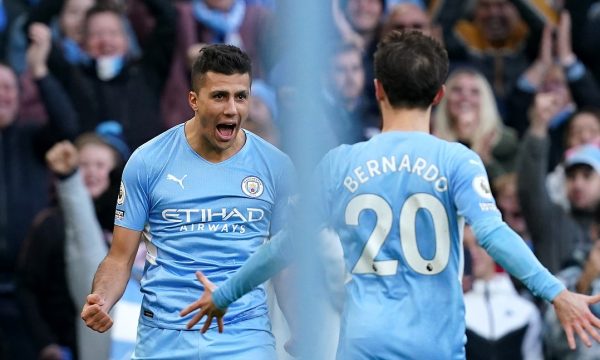 Manchester City e mposht lehtësisht Evertonin