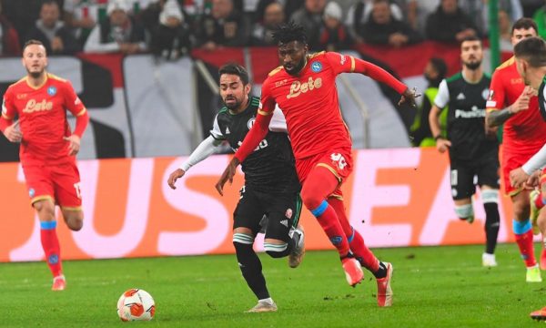 Rrahmani e mund Kastratin, Napoli i frikshëm edhe në Europa League