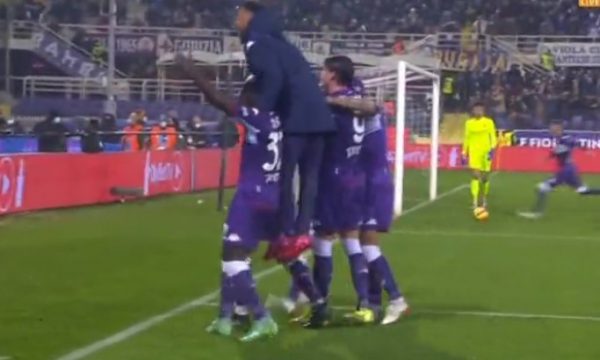 Pjesa e parë: Milani po mposhtet 2:0 nga Fiorentina