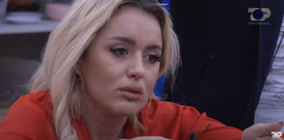 “Nuk bëj viktimën”, Antonela përlotet pas debatit me Arjolën