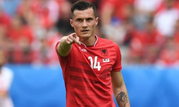 Trajneri i Shqipërisë Reja: Xhaka po tallet me ne, e ka braktisur kombëtaren