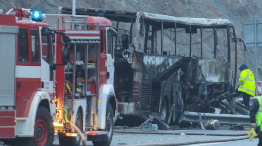 Të afërmit e viktimave në aksidentin me autobusin do të mund të hynë në Bullgari pa dokumente për COVID-19