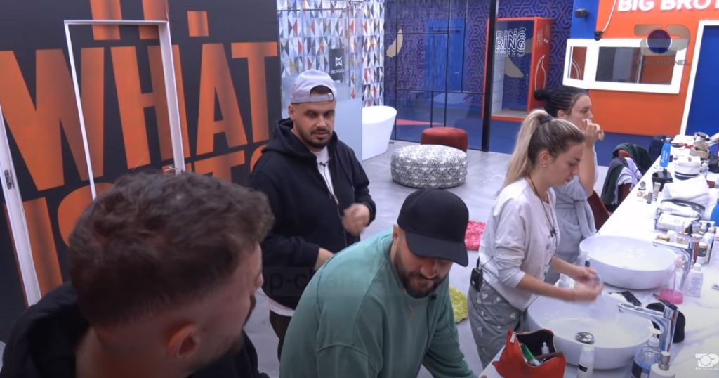 Kush mendon se do dal nga shtëpia? Einxhel provokon Donaldin: A mendon se do dalësh ti?