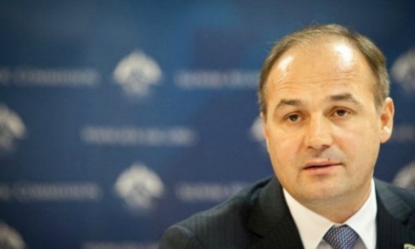 Enver Hoxhaj i kërkon Qeverisë së Kosovës që t’i vendos sanksione Rusisë