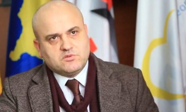 Lajmërohet Haxhi Avdyli, thotë se qe dy ditë po punon në disa ligje për shëndetësinë