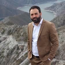 Adem Ramadani hap llogari në ‘Tik-Tok’
