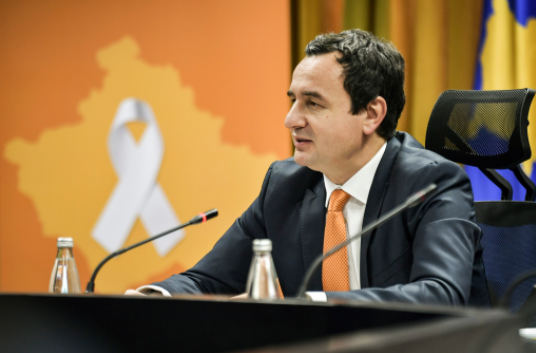 Kurti: Përkushtimi ynë institucional e shoqëror për eliminimin e dhunës ndaj grave dhe vajzave vazhdon çdo ditë