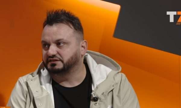 “Të gjithë kemi patur zhgënjime në karrierë, por nuk kemi fajësuar kombet”, këngëtarja e njohur reagon ndaj Mentor Hazirit