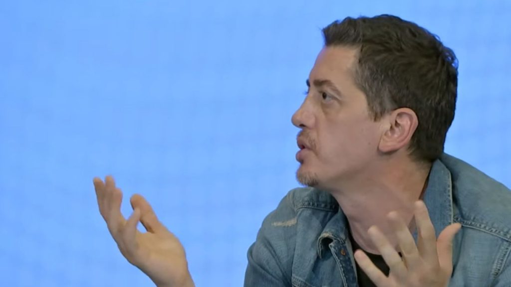 Osmani i “Stupcave” frikësohet në emision, çfarë e bëri të hip mbi divan?