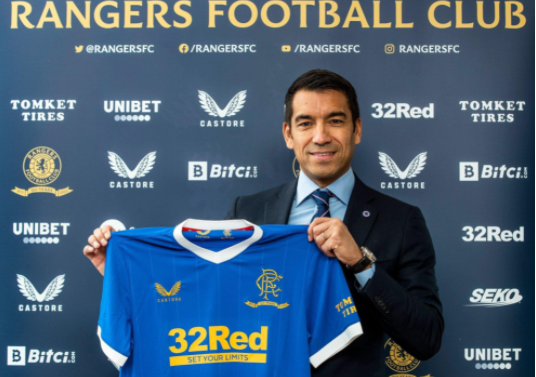 Ish-ylli holandez zyrtarizohet trajner i Rangers, e zëvëndëson Gerrardin