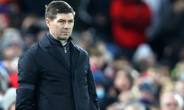 Gerrard rezulton pozitiv me koronavirus, mungon në dy ndeshjet e fundit të vitit