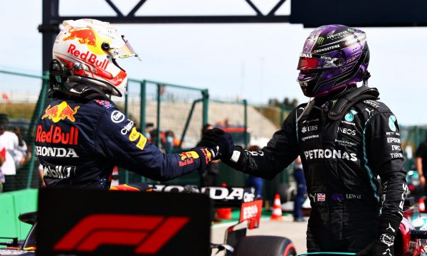 Mercedesi heq dorë nga ankesa ligjore kundër triumfit të Verstappen në Formula 1