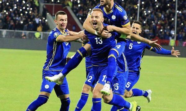 FFK sot shpall më të mirët e vitit 2021, mësohet emri i futbollistit të vitit