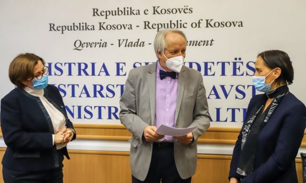 Kosova merr si donacion pajisje për trajtimin e pacientëve me COVID, në vlerë mbi 740 mijë euro
