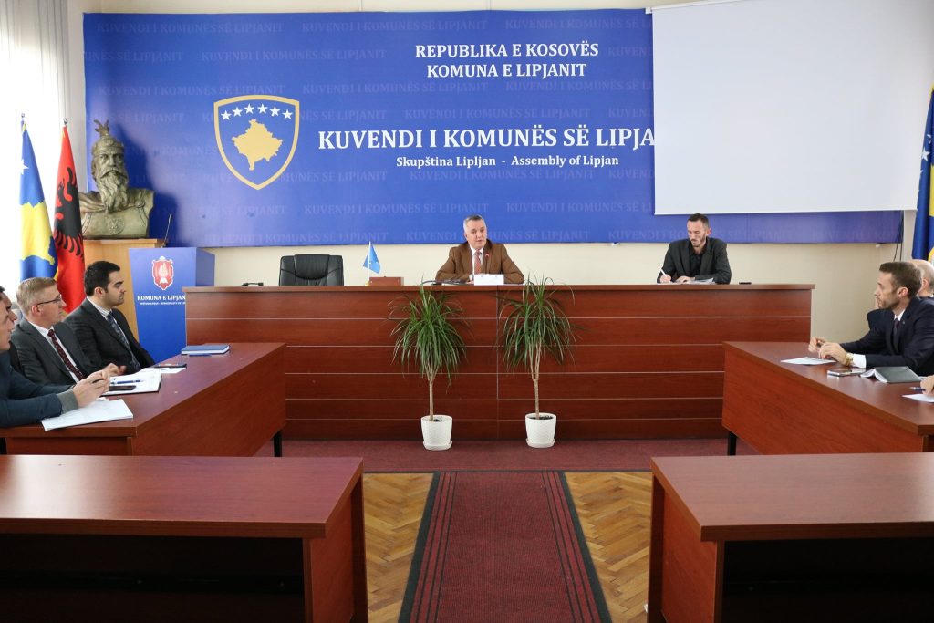 Kryetari Ahmeti ka mbajtur takim publik me qytetarë