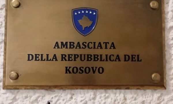 Ambasada e Kosovës në Itali del me njoftim të rëndësishëm për kosovarët