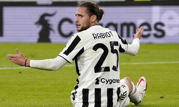 Arsenali e sfidon Newcastlen për Rabiotin